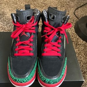 JORDAN SPIZIKE BG BLACK/VARSITY RED